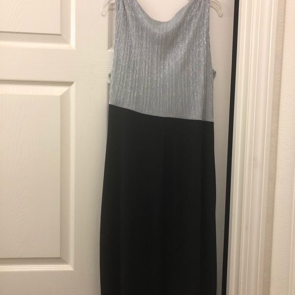 Silver & Black Cocktail dress - Picture 2 of 2
